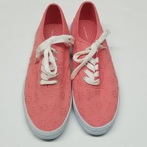Coral Floral Design City Lace Up Sneaks Size 7.5